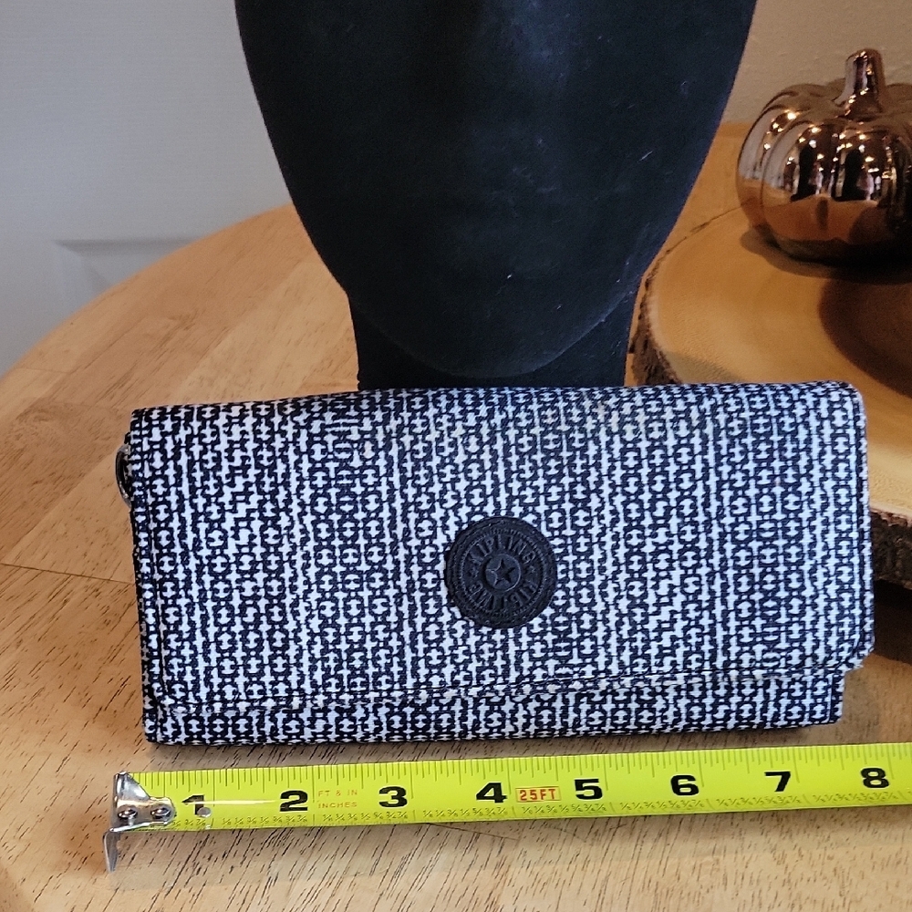Kipling Black and White Women's Wallet